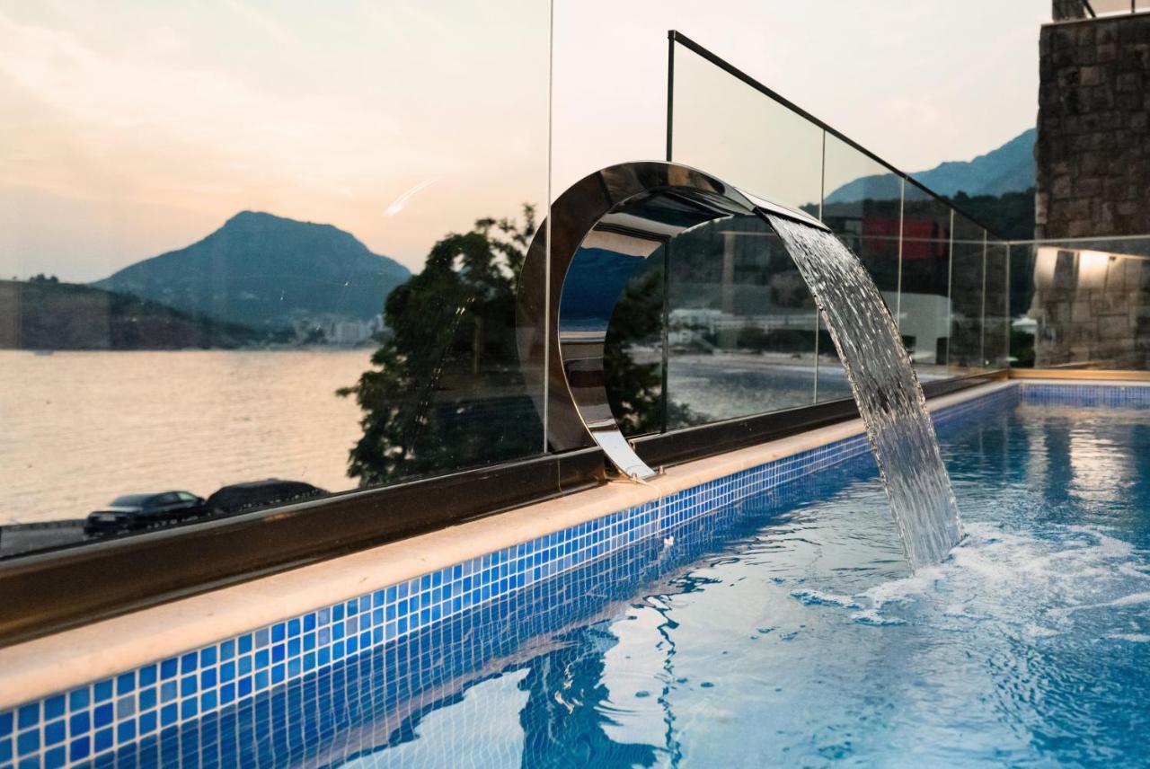 G Star Hotel 수토모레 외부 사진